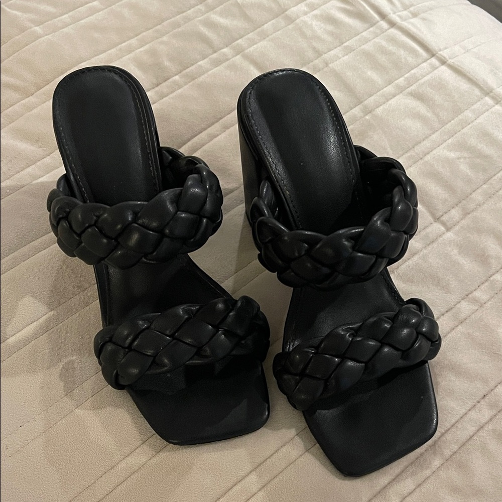 Women’s Black Braided Heeled Square Toe Slip on Sandals size 5